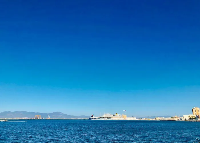 Bardilio Luxury בית הארחה